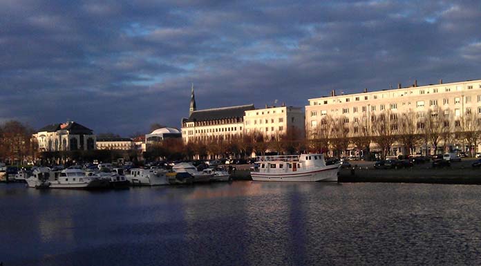 Navettes fluviales en milieu urbain : Nantes<