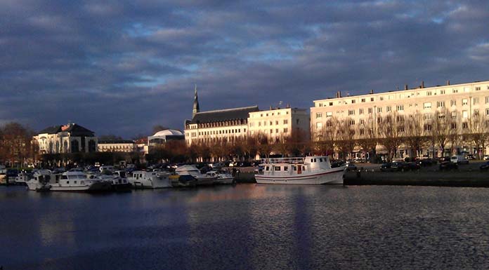 Navettes fluviales en milieu urbain : Nantes<